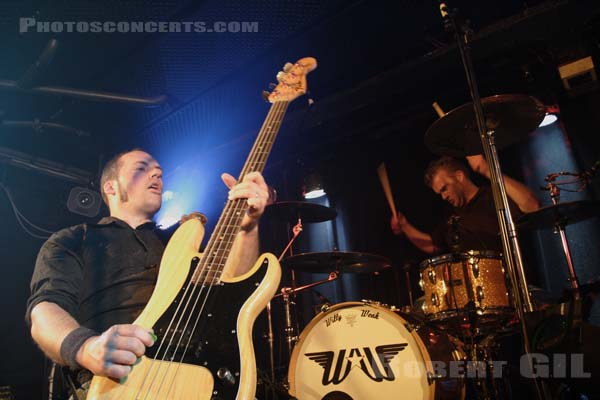 WEAK - 2005-06-16 - PARIS - Batofar - 